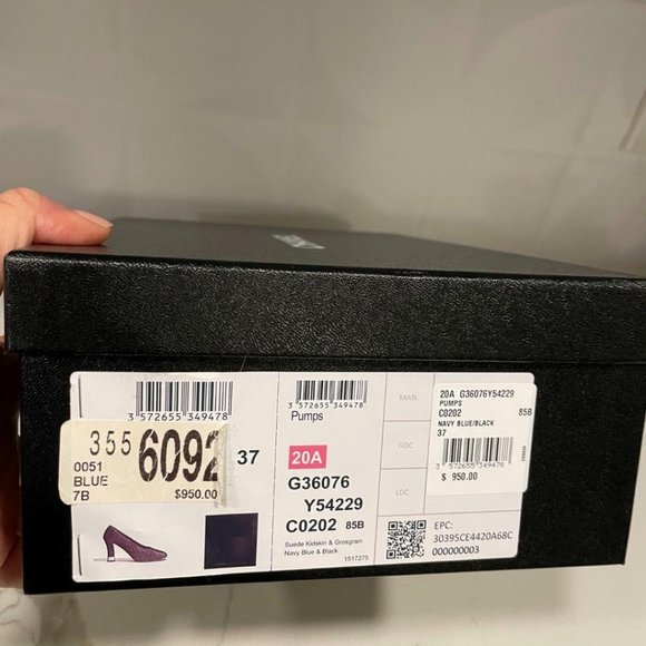 CHANEL 20A Suede Cap Toe CC Signature Metal Heel Pumps Shoes - Picture 12 of 12